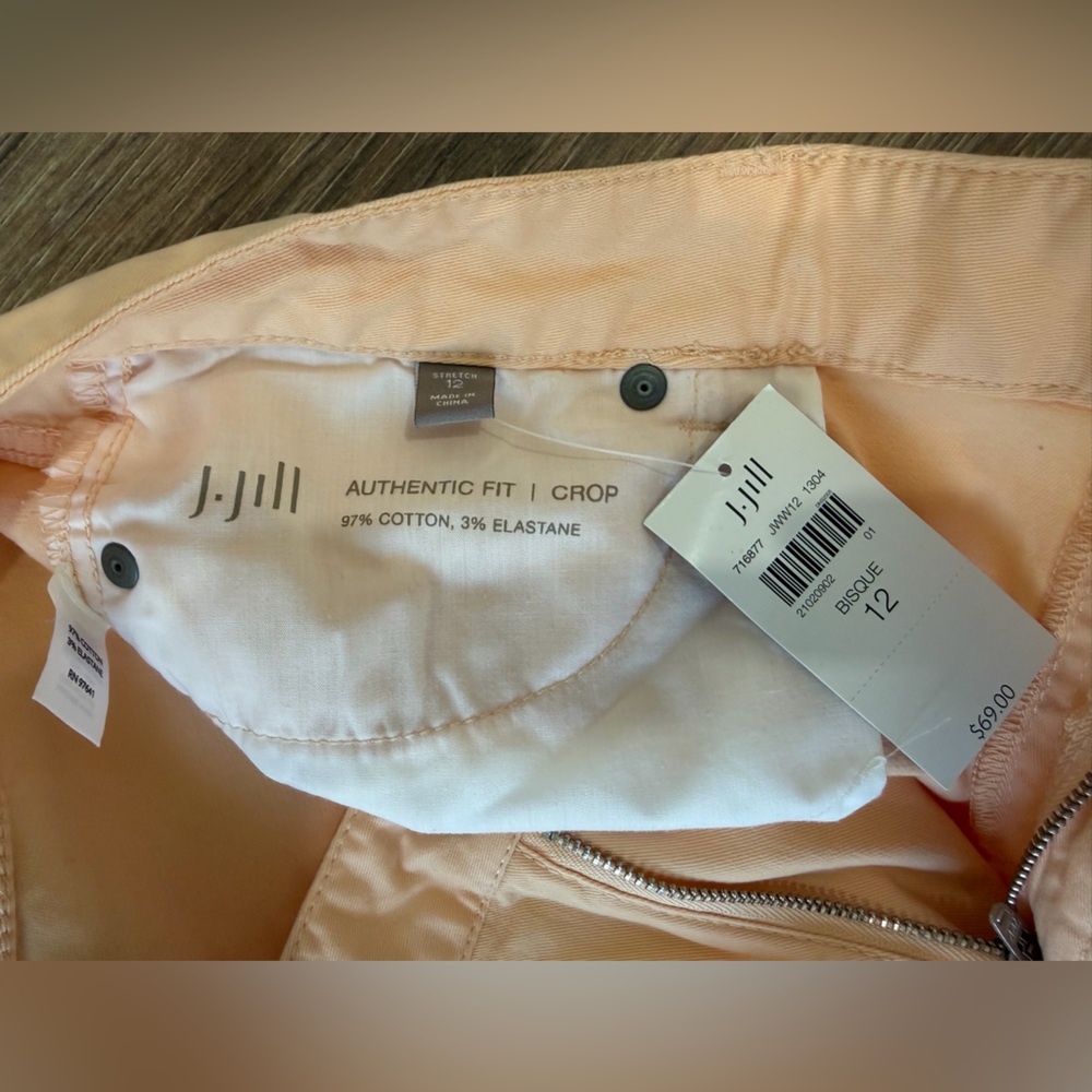 NWT J Jill Crop Authentic Fit Cotton Women’s Pant Bisque Color Size 12 Stretch - Picture 4 of 6